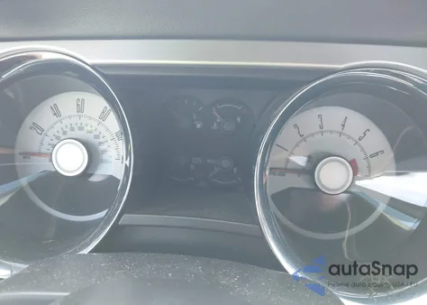 2010 Ford Mustang V6 Premium z USA, uszkodzony, nr VIN 1ZVBP8AN5A5149230